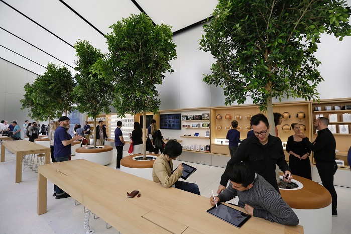 Apple патентует деревья в интерьере магазина